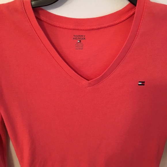 Tommy Hilfiger T-shirt - Picture 2 of 3